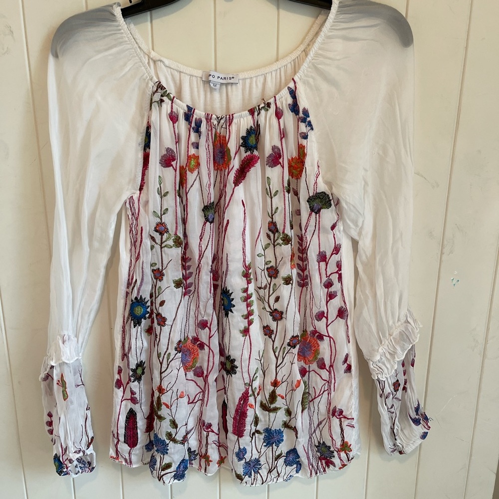 Tempo Paris embroidered flower peasant style blouse top. Size M